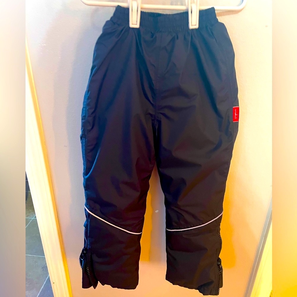 Onekid Snow Pants, Black, Kids Size 4.  Zippers at cuffs.